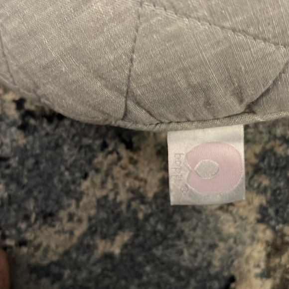 🩶PB Kids/Boppy🩶 PRISTINE Grey Boppy/Nursing Pillow. Absolutely new condition. - Picture 4 of 7